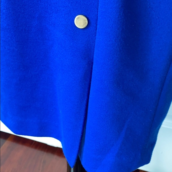 The limited blue pencil skirt with gold buttons - Picture 7 of 15